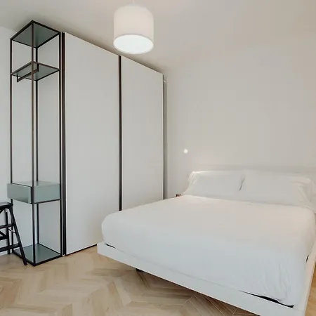 Rainbow Relax By Monholiday Monopoli