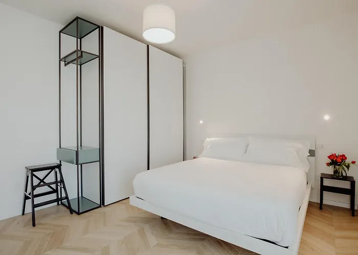 Rainbow Relax By Monholiday Monopoli